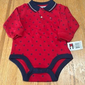 New Tommy Hilfiger long sleeve red onesie with blue stars 6-12 months